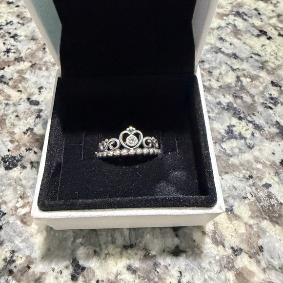 Pandora crown ring 6 - Picture 2 of 3